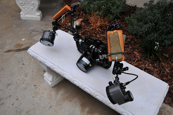 underwater strobe position diagram