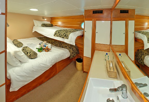 Fiji on the Nai'a Fiji on the Nai'a